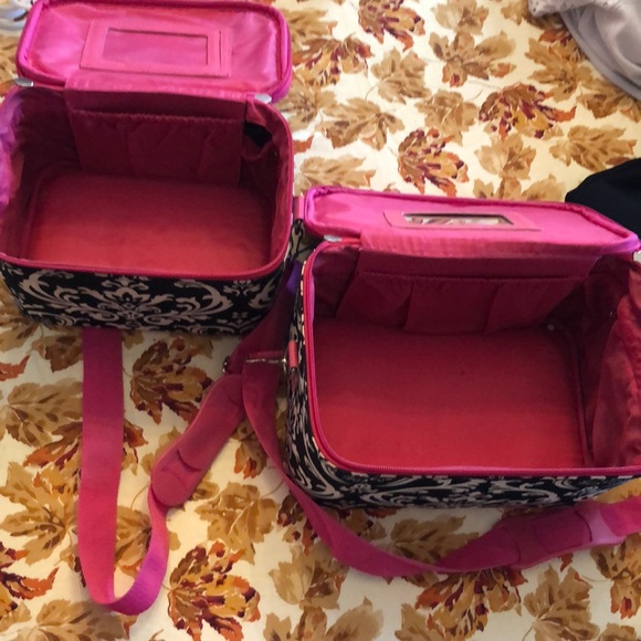 Handbags - Cosmetic boxes/ Luggage boxes